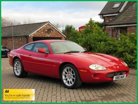 JAGUAR XKR