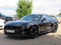 FORD MUSTANG