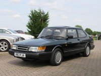 SAAB 900